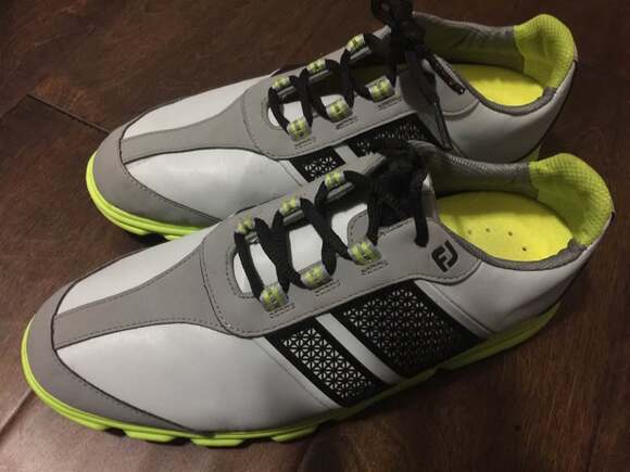 Footjoy Junior Featherlite Golf Shoe size 6M - Picture 1 of 3